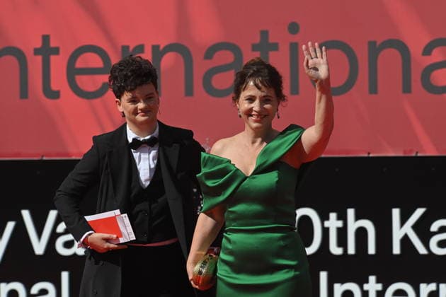 Czech actress Alena Mihulova, right, and her daughter Karolina Kachynova arrive at the opening of the 60th Karlovy Vary International Film Festival, on June 3, 2026, in Karlovy Vary, Czech Republic. (CTKxPhoto SlavomirxKubes) CTKPhotoP2026070306428  CTKPhotoP2026070306428
