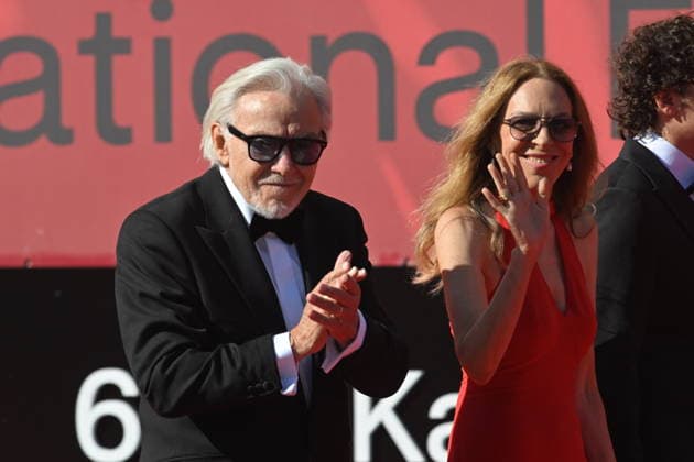 From left American actor Harvey Keitel and his wife Daphna Kastner arrive at the opening of the 60th Karlovy Vary International Film Festival, on June 3, 2026, in Karlovy Vary, Czech Republic. (CTKxPhoto SlavomirxKubes) CTKPhotoP2026070306634  CTKPhotoP2026070306634