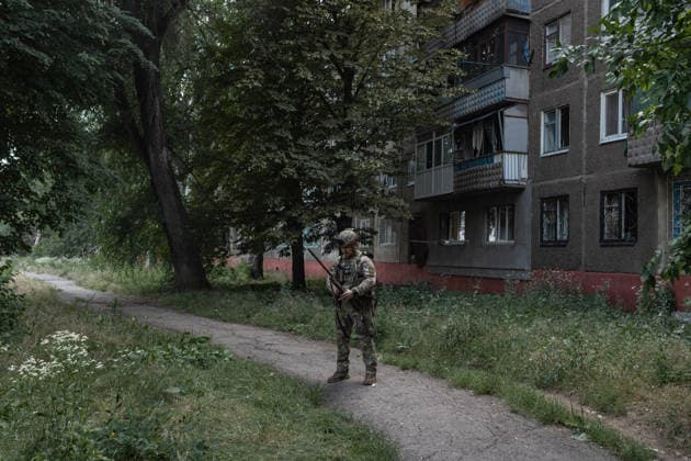 White Angels police unit evacuates civilians from Druzhkivka DRUZHKIVKA, UKRAINE - JULY 03: White Angels police unit evacuates civilians from the areas that has come under heavy attack from Russian forces in recent weeks in Druzhkivka, Ukraine, on July 03, 2026. Diego Herrera Carcedo Anadolu Druzhkivka Ukraine. Editorial use only. Please get in touch for any other usage.  Copyright: x2026xAnadoluxDiegoxHerreraxCarcedox