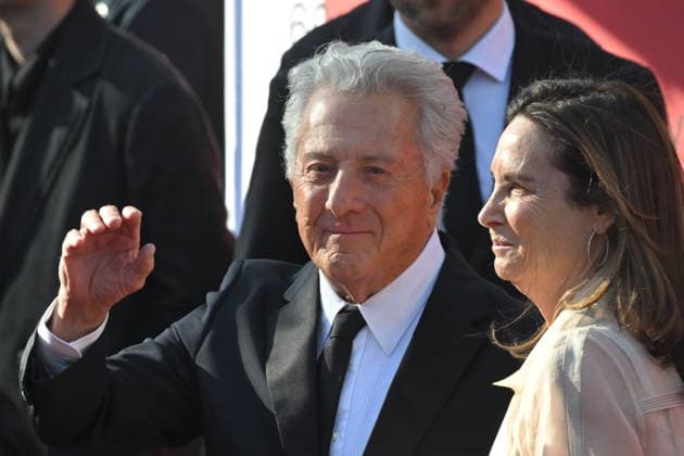 American actor Dustin Hoffman, left, and his wife Lisa arrive at the opening of the 60th Karlovy Vary International Film Festival, on June 3, 2026, in Karlovy Vary, Czech Republic. (CTKxPhoto SlavomirxKubes) CTKPhotoP2026070307037  CTKPhotoP2026070307037