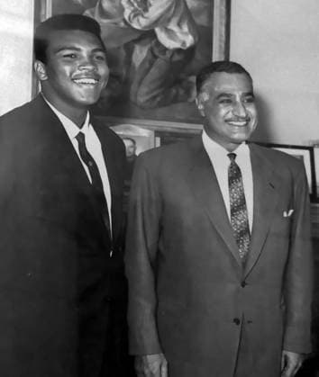 RECORD DATE NOT STATED Muhammad Ali meets President Gamal Abdul Nasser of Egypt, 1964 Muhammad Ali meets President Gamal Abdul Nasser of Egypt, 1964. Muhammad Ali,(1942 - 2016). Ali was an American professional boxer and activist; He is widely regarded as one of the most significant and celebrated sports figures of the 20th century. Editorial use only. All other uses to be cleared with the copyright owner (World History Archive), in advance., WHA_171_0682.jpg, Muhammad Ali; President Gamal Abdul Nasser; Egypt; 1964; American boxer; activist; sports figure; 20th century; meeting; historical; iconic; legend; heavyweight champion; civil rights; social justice; athlete; cultural icon; boxing; athlete activism; political leader; friendship; dipl Copyright: xx