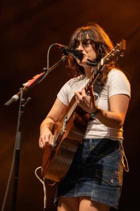 July 2, 2026, Milwaukee, Wisconsin, U.S: ELIZABETH STOKES of The Beths during the Summerfest Music Festival in Milwaukee, Wisconsin Milwaukee U.S  - ZUMAs135 20260702_zap_s135_169 Copyright: xDanielxDeSloverx