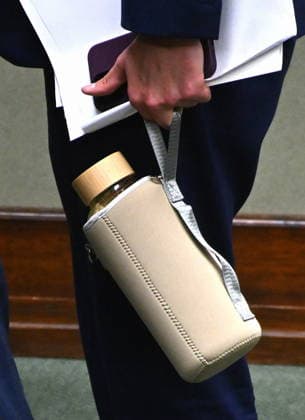 RECORD DATE NOT STATED 01.07.2026 WARSZAWA SEJM RP POSIEDZENIE SEJMU July 1, 2026 Warsaw – Sejm of the Republic of Poland – Sejm Session – Polish Parliament KONFERENCJA PRASOWA PISU N Z SZYMON HOLOWNIA BIDON BUTELKA FOT DAMIAN BURZYKOWSKI NEWSPIX.PL NEWSPIX.PL --- newspix.pl 