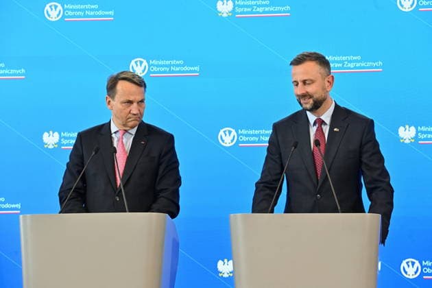 RECORD DATE NOT STATED 03.07.2026 WARSZAWA KONFERENCJA PRASOWA MINISTRA SPRAW ZAGRANICZNYCH I MINISTRA OBRONY NARODOWEJ July 3, 2026, Warsaw – Press conference by the Polish Minister of Foreign Affairs and the Polish Minister of National Defence N Z RADOSLAW SIKORSKI WLADYSLAW KOSINIAK KAMYSZ FOT DAMIAN BURZYKOWSKI NEWSPIX.PL NEWSPIX.PL --- newspix.pl 