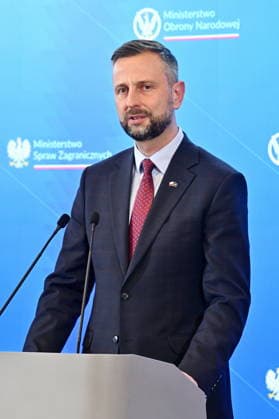 RECORD DATE NOT STATED 03.07.2026 WARSZAWA KONFERENCJA PRASOWA MINISTRA SPRAW ZAGRANICZNYCH I MINISTRA OBRONY NARODOWEJ July 3, 2026, Warsaw – Press conference by the Polish Minister of Foreign Affairs and the Polish Minister of National Defence N Z RADOSLAW SIKORSKI FOT DAMIAN BURZYKOWSKI NEWSPIX.PL NEWSPIX.PL --- newspix.pl 