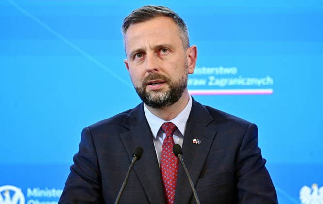RECORD DATE NOT STATED 03.07.2026 WARSZAWA KONFERENCJA PRASOWA MINISTRA SPRAW ZAGRANICZNYCH I MINISTRA OBRONY NARODOWEJ July 3, 2026, Warsaw – Press conference by the Polish Minister of Foreign Affairs and the Polish Minister of National Defence N Z RADOSLAW SIKORSKI FOT DAMIAN BURZYKOWSKI NEWSPIX.PL NEWSPIX.PL --- newspix.pl 