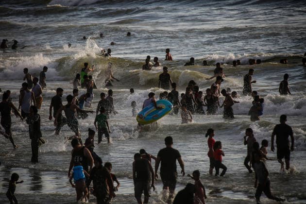 Palestinians flock to the coastline seeking relief from the heat GAZA CITY, GAZA, PALESTINE - JULY 03: As Israel s attacks on the Gaza Strip continues and soaring temperatures intensifies already harsh living conditions, Palestinians flock to the coastline seeking relief in Gaza City, Gaza, Palestine on July 03, 2026. Escaping the sweltering heat inside their tents, many sought relief by swimming off the coast of Gaza City, hoping to cool off and briefly escape the hardships of war. Saeed M. M. T. Jaras Anadolu Gaza City Gaza. Editorial use only. Please get in touch for any other usage.  Copyright: x2026xAnadoluxSaeedxM.xM.xT.xJarasx
