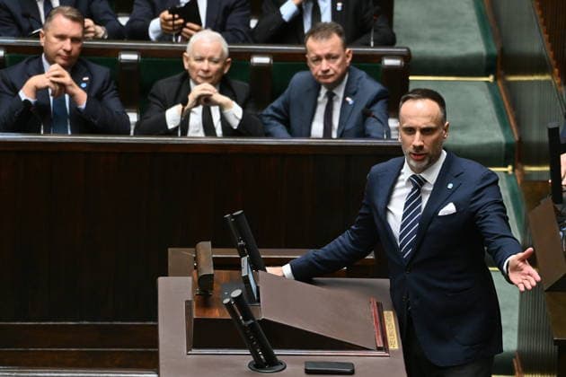 RECORD DATE NOT STATED 03.07.2026 WARSZAWA SEJM RP POSIEDZENIE SEJMU July 3, 2026 Warsaw – Sejm of the Republic of Poland – Sejm Session – Polish Parliament GLOSOWANIA N Z JANUSZ KOWALSKI JAROSLAW KACZYNSKI FOT DAMIAN BURZYKOWSKI NEWSPIXPL NEWSPIX.PL --- newspix.pl 
