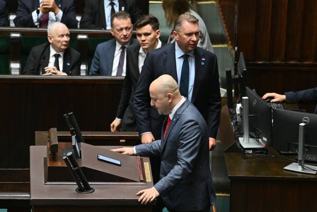 RECORD DATE NOT STATED 03.07.2026 WARSZAWA SEJM RP POSIEDZENIE SEJMU July 3, 2026 Warsaw – Sejm of the Republic of Poland – Sejm Session – Polish Parliament GLOSOWANIA N Z DARIUSZ MATECKI PRZEMYSLAW CZARNEK JAROSLAW KACZYNSKI MARIUSZ BLASZCZAK FOT DAMIAN BURZYKOWSKI NEWSPIXPL NEWSPIX.PL --- newspix.pl 