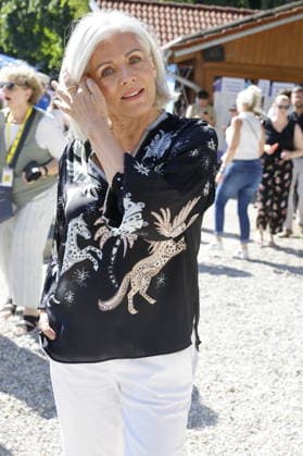 Saskia Greipl Charity Sommerfest 2026 Birgit Schrowange beim Greipl Charity Sommerfest zugunsten von LichtBlick Seniorenhilfe e.V. im Prof. Erich Greipl Stadion. Ismaning, 03.07.2026 Ismanin b.München Stadion Ismaning Bayern D *** Saskia Greipl Charity Summer Festival 2026 Birgit Schrowange at the Greipl Charity Summer Festival to benefit LichtBlick Seniorenhilfe e.V. at the Prof. Erich Greipl Stadium in Ismaning, July 3, 2026, Ismaning near Munich, Ismaning Stadium, Bavaria, Germany Copyright: xAgenturxMatthiasxWehnertx xReinhardxZichyx