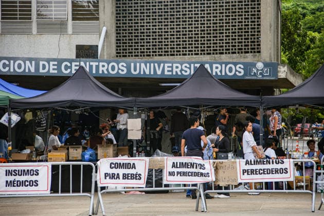 UCV collection center mobilizes humanitarian aid for Venezuela s earthquake survivors CARACAS, VENEZUELA - JULY 3: Volunteers and local citizens work at the Central University of Venezuela s (UCV) main humanitarian collection center, established at the Rectorate Plaza in Caracas, Venezuela, on July 3, 2026. The UCV s main collection center, located at the Rectorate Plaza in Caracas, operates around the clock under the organization of the Federation of University Centers and volunteers. Collected supplies are prioritized for areas affected by recent earthquakes, particularly La Guaira. They continuously receive non-perishable food, drinking water, medical supplies, personal hygiene items, clothing in good condition, and rescue tools. Diko Be  Copyright: x2026xAnadoluxDikoxBetancourtx