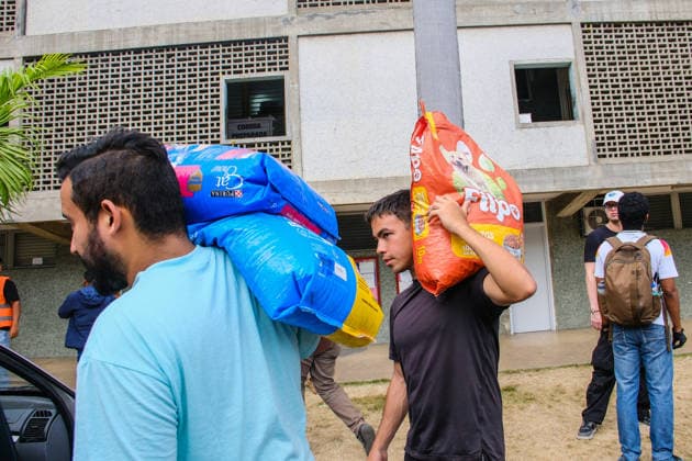 UCV collection center mobilizes humanitarian aid for Venezuela s earthquake survivors CARACAS, VENEZUELA - JULY 3: Volunteers and local citizens work at the Central University of Venezuela s (UCV) main humanitarian collection center, established at the Rectorate Plaza in Caracas, Venezuela, on July 3, 2026. The UCV s main collection center, located at the Rectorate Plaza in Caracas, operates around the clock under the organization of the Federation of University Centers and volunteers. Collected supplies are prioritized for areas affected by recent earthquakes, particularly La Guaira. They continuously receive non-perishable food, drinking water, medical supplies, personal hygiene items, clothing in good condition, and rescue tools. Diko Be  Copyright: x2026xAnadoluxDikoxBetancourtx