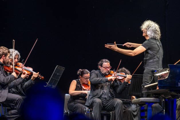 Music Concert - Giovanni Allevi - Piani e Archi - Summer 2026 Giovanni Allevi performs live with the strings of the Orchestra Sinfonica Italiana during Giovanni Allevi - Piani e Archi - Summer 2026, Music Concert in Bollate (Milan), Italy, July 03 2026 Bollate (Milan) Villa Arconati Festival Italy Copyright: xGiuseppexSpinozzix xLiveMediax LPM_2548362