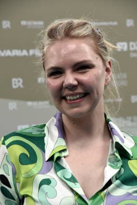 Ricarda Seifried Beste Nachwuchsschauspielerin Muenchen 04.07.2026 Hochschule fuer Fernsehen und Film 43 Filmfest Muenchen Foerderpreis Neues Deutsches Kino Bernd-Eichinger-Platz Foto Muenchen *** Ricarda Seifried Best Young Actress Munich July 4, 2026 University of Television and Film 43rd Munich Film Festival New German Cinema Support Award Bernd Eichinger Square Photo Munich