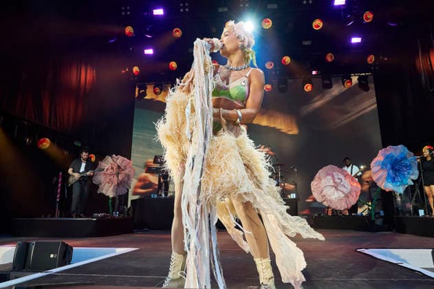 Rita Ora live bei der Eröffnung vom Sommerfestival 2026 in der Autostadt. Wolfsburg, 03.07.2026 *** Rita Ora performs live at the opening of the 2026 Summer Festival at Autostadt Wolfsburg, July 3, 2026 Foto:xU.xStammx xFuturexImagex ora_6706