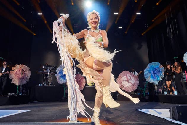 Rita Ora live bei der Eröffnung vom Sommerfestival 2026 in der Autostadt. Wolfsburg, 03.07.2026 *** Rita Ora performs live at the opening of the 2026 Summer Festival at Autostadt Wolfsburg, July 3, 2026 Foto:xU.xStammx xFuturexImagex ora_6707