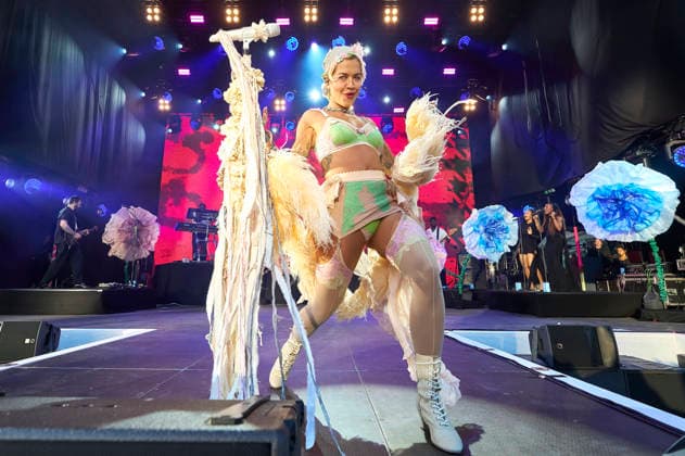 Rita Ora live bei der Eröffnung vom Sommerfestival 2026 in der Autostadt. Wolfsburg, 03.07.2026 *** Rita Ora performs live at the opening of the 2026 Summer Festival at Autostadt Wolfsburg, July 3, 2026 Foto:xU.xStammx xFuturexImagex ora_6721