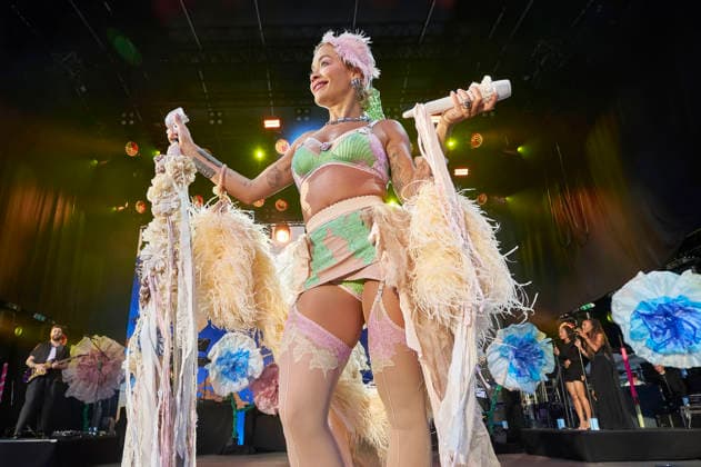 Rita Ora live bei der Eröffnung vom Sommerfestival 2026 in der Autostadt. Wolfsburg, 03.07.2026 *** Rita Ora performs live at the opening of the 2026 Summer Festival at Autostadt Wolfsburg, July 3, 2026 Foto:xU.xStammx xFuturexImagex ora_6732
