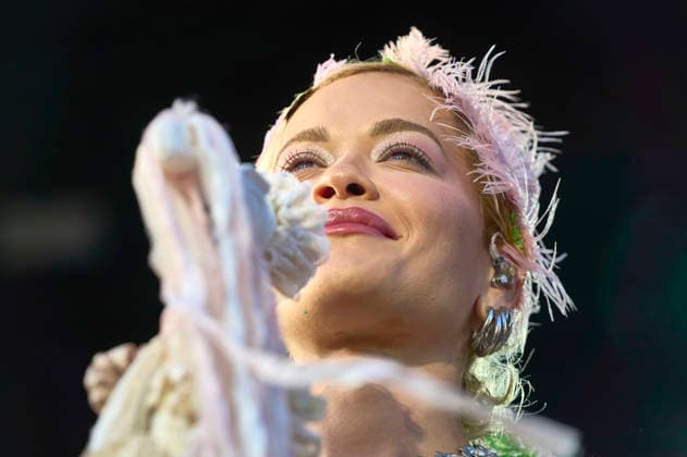 Rita Ora live bei der Eröffnung vom Sommerfestival 2026 in der Autostadt. Wolfsburg, 03.07.2026 *** Rita Ora performs live at the opening of the 2026 Summer Festival at Autostadt Wolfsburg, July 3, 2026 Foto:xU.xStammx xFuturexImagex ora_6747