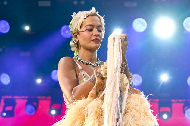 Rita Ora live bei der Eröffnung vom Sommerfestival 2026 in der Autostadt. Wolfsburg, 03.07.2026 *** Rita Ora performs live at the opening of the 2026 Summer Festival at Autostadt Wolfsburg, July 3, 2026 Foto:xU.xStammx xFuturexImagex ora_6756