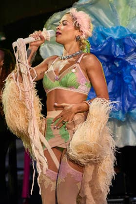 Rita Ora live bei der Eröffnung vom Sommerfestival 2026 in der Autostadt. Wolfsburg, 03.07.2026 *** Rita Ora performs live at the opening of the 2026 Summer Festival at Autostadt Wolfsburg, July 3, 2026 Foto:xU.xStammx xFuturexImagex ora_6766
