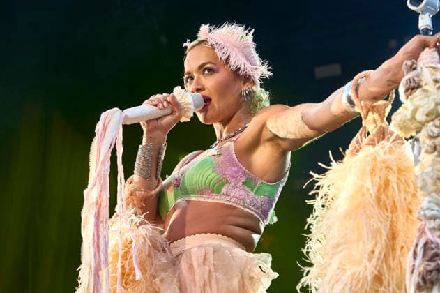 Entertainment Themen der Woche KW27 Rita Ora live bei der Eröffnung vom Sommerfestival 2026 in der Autostadt. Wolfsburg, 03.07.2026 *** Rita Ora performs live at the opening of the 2026 Summer Festival at Autostadt Wolfsburg, July 3, 2026 Foto:xU.xStammx xFuturexImagex ora_6767