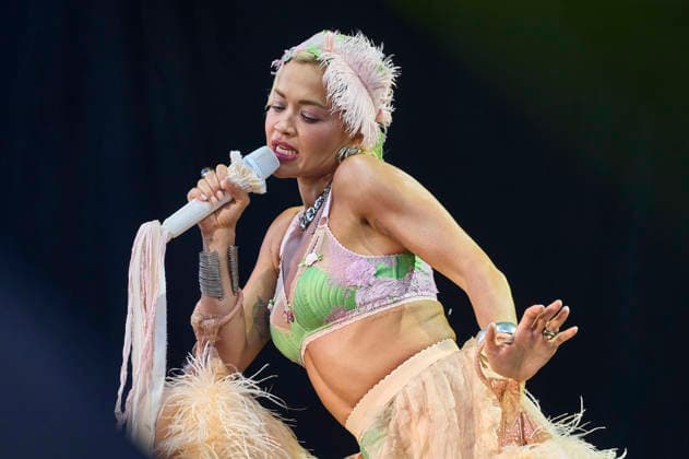 Rita Ora live bei der Eröffnung vom Sommerfestival 2026 in der Autostadt. Wolfsburg, 03.07.2026 *** Rita Ora performs live at the opening of the 2026 Summer Festival at Autostadt Wolfsburg, July 3, 2026 Foto:xU.xStammx xFuturexImagex ora_6773