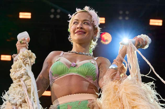 Rita Ora live bei der Eröffnung vom Sommerfestival 2026 in der Autostadt. Wolfsburg, 03.07.2026 *** Rita Ora performs live at the opening of the 2026 Summer Festival at Autostadt Wolfsburg, July 3, 2026 Foto:xU.xStammx xFuturexImagex ora_6777