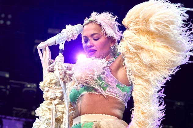 Rita Ora live bei der Eröffnung vom Sommerfestival 2026 in der Autostadt. Wolfsburg, 03.07.2026 *** Rita Ora performs live at the opening of the 2026 Summer Festival at Autostadt Wolfsburg, July 3, 2026 Foto:xU.xStammx xFuturexImagex ora_6784
