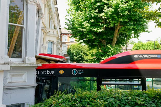 London bus crashed into a property. St Quintin Avenue, London. 3rd July 2026 The scene in Notting Hill, West London, after a bus crashed into a property on St Quintin Avenue., Credit:Aldo Ciarrocchi Avalon UK, London  Copyright: xAldoxCiarrocchix xAvalonx 1114227521