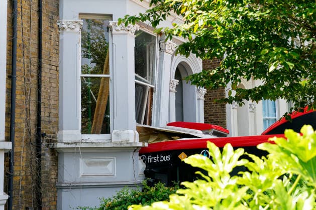 London bus crashed into a property. St Quintin Avenue, London. 3rd July 2026 The scene in Notting Hill, West London, after a bus crashed into a property on St Quintin Avenue., Credit:Aldo Ciarrocchi Avalon UK, London  Copyright: xAldoxCiarrocchix xAvalonx 1114227534
