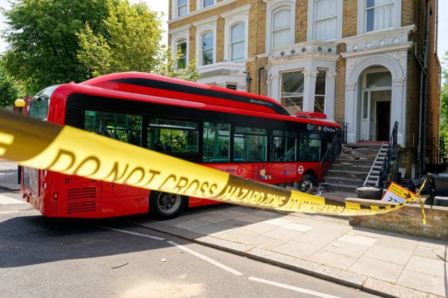 London bus crashed into a property. St Quintin Avenue, London. 3rd July 2026 The scene in Notting Hill, West London, after a bus crashed into a property on St Quintin Avenue., Credit:Aldo Ciarrocchi Avalon UK, London  Copyright: xAldoxCiarrocchix xAvalonx 1114227560