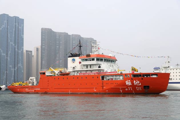 DALIAN, CHINA - JULY 03: China s 16th Arctic expedition team set sail from the port on July 3, 2026 in Dalian, Liaoning Province of China. The mission marks China s first Arctic expedition in the first year of the 15th Five-Year Plan (2026-2030). The fleet consists of four ships: Xuelong, Xuelong 2, Jidi, and Tansuo 3, with the survey set to wrap up by early October.  Copyright: xVCGx 111651955244