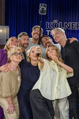 Sandra Sprünken, Hannelore Becker, Micky Beisenherz, Susan Link, Maximilian Pollux, Ella Endlich, Eko Fresh und Thomas Hermanns bei der Aufzeichnung der WDR-Talkshow Kölner Treff im WDR Studio BS 3. Köln, 03.07.2026 *** Sandra Sprünken, Hannelore Becker, Micky Beisenherz, Susan Link, Maximilian Pollux, Ella Endlich, Eko Fresh, and Thomas Hermanns during the taping of the WDR talk show Kölner Treff at WDR Studio BS 3 in Cologne, July 3, 2026 Foto:xW.xRanderathx xFuturexImagex koelner_treff0307_6702