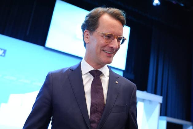 Landesparteitag der CDU NRW in Duesseldorf Hendrik Wuest, Ministerpraesident des Landes Nordrhein-Westfalen beim Landesparteitag der CDU Nordrhein-Westfalen im Maritim Hotel, Duesseldorf, 04.07.2026 Duesseldorf NRW Deutschland *** CDU North Rhine-Westphalia State Party Convention in Düsseldorf Hendrik Wuest, Minister President of North Rhine-Westphalia, at the CDU North Rhine-Westphalia State Party Convention at the Maritim Hotel, Düsseldorf, July 4, 2026 Düsseldorf, North Rhine-Westphalia, Germany