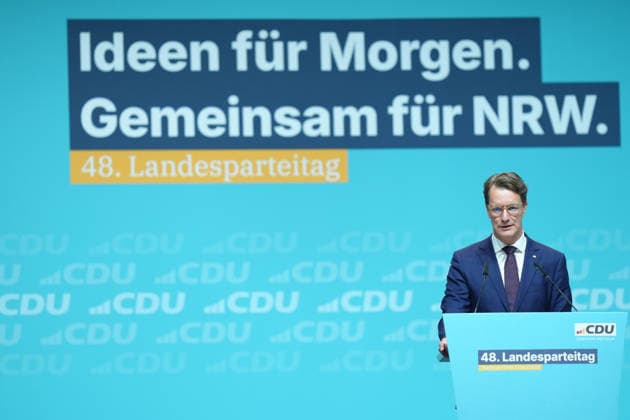 Landesparteitag der CDU NRW in Duesseldorf Hendrik Wuest, Ministerpraesident des Landes Nordrhein-Westfalen bei seiner Rede zur Ereoffung des Landesparteitag der CDU Nordrhein-Westfalen im Maritim Hotel, Duesseldorf, 04.07.2026 Duesseldorf NRW Deutschland *** CDU North Rhine-Westphalia State Party Convention in Düsseldorf Hendrik Wuest, Minister-President of North Rhine-Westphalia, delivering his opening address at the CDU North Rhine-Westphalia State Party Convention at the Maritim Hotel, Düsseldorf, July 4, 2026 Düsseldorf, North Rhine-Westphalia, Germany