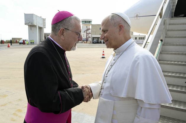 Pope Leo XIV Visits The Southern Italian Island of Lampedusa Pope Leo XIV lands in the southern Italian island of Lampedusa on July 4, 2026, beginning his pastoral visit to this territory known for being a landing point for migrants travelling from Africa to Europe by sea. Photo by (EV) Simone Risoluti Vatican Media ABACAPRESS.COM Lampedusa Italy  Copyright: xABACAx