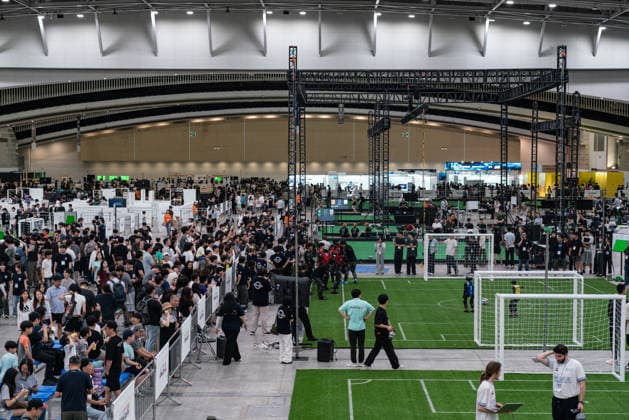 RoboCup 2026 in Incheon, South Korea - 04 Jul 2026 People attend the RoboCup 2026 INCHEON at Songdo ConvensiA. RoboCup 2026 INCHEON is happening from July 2 to July 6 at Songdo ConvensiA. The event was first held in 1997 and is the world’s largest robot soccer competition and a global challenge dedicated to build a better future through artificial intelligence and robotic technologies. Incheon South Korea Copyright: xSimonxShinx xSOPAxImagesx _DSC5438