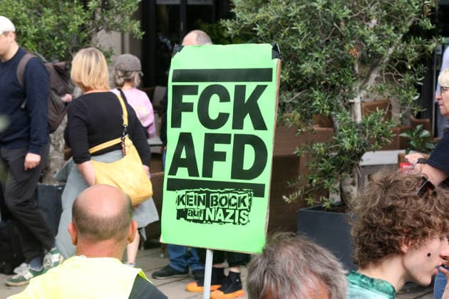 Erfurt, 04.07.2026 Gegendemonstration gegen den Bundesparteitag der AfD in Erfurt *** Erfurt, July 4, 2026: Counter-demonstration against the AfD’s national party convention in Erfurt Copyright: xMatthiasxGränzdörferx