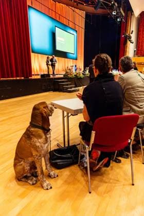 04.07.2026, GER, News Politik Aktuelles Veranstaltung, Mario Voigt beuscht den Bundesjägertag 2026 Jagd hat Zukunft - wenn Politik entschlossen handelt Mario Voigt beuscht den Bundesjägertag 2026 Jagd hat Zukunft - wenn Politik entschlossen handelt. Vor rund 400 Gästen übernahm die Moderation Marie Hofmann und stellte unter anderen Andre Knapp (CDU, Bürgermeister Suhl), PSt Christoph de Vries, MdB Bundesminister Aois Rainer , Präsident DJV Helmut Dammann-Tamke sowie die Präsidenten innen der Landesjägerverbände vor. Neben einigen Grussworten und einer Talkrunde gemeinsam mit Mario Voigt gab es auch von Friedrich Merz (Bundeskanzler) eine Videobotschaft. 98527 Suhl Congress Centrum Suhl CCS Thüringen Deutschland *