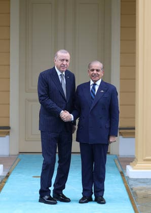 Recep Tayyip Erdogan - Shehbaz Sharif meeting in Istanbul ISTANBUL, TURKIYE - JULY 04: (----EDITORIAL USE ONLY MANDATORY CREDIT - TURKISH PRESIDENCY HANDOUT - NO MARKETING NO ADVERTISING CAMPAIGNS - DISTRIBUTED AS A SERVICE TO CLIENTS----) Turkish President Recep Tayyip Erdogan welcomes Pakistani Prime Minister Shehbaz Sharif with an official ceremony in Istanbul, Turkiye on July 04, 2026. Turkish Presidency Handout Anadolu Istanbul Turkey. Editorial use only. Please get in touch for any other usage.  Copyright: x2026xAnadoluxTurkishxPresidencyx xHandoutx