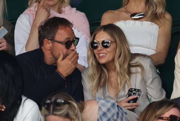 . 04 07 2026. London, United Kingdom. Celebrities including Stephen Graham and Sienna Miller in the crowd on Centre Court on day six of the Wimbledon Tennis Championships in London.  xStephenxLockx xi-Imagesx IIM-26882-0036