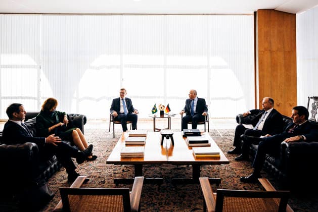 Johann Wadephul (CDU), Bundesaussenminister, trifft Mauro Vieira, Aussenminister der Foederativen Republik Brasilien zu einem Gespraech in Brasilia, 03.07.2026. Fotografiert im Auftrag des Auswaertigen Amtes (AA) Brasilia Brasilien *** Johann Wadephul (CDU), Federal Minister of Foreign Affairs, meets with Mauro Vieira, Minister of Foreign Affairs of the Federative Republic of Brazil, for talks in Brasília on July 3, 2026. Photographed on behalf of the Federal Foreign Office (AA) in Brasília, Brazil. Copyright: xFelixxZahnx