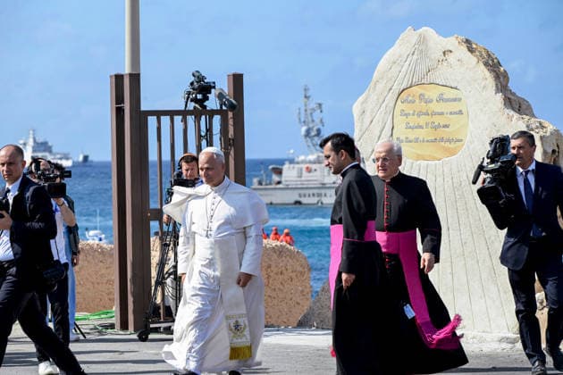Pope Leo XIV visits the Southern Italian island of Lampedusa LAMPEDUSA, ITALY - JULY 04: Pope Leo XIV is seen at the Favaloro pier on the occasion of his visit to Lampedusa, Italy, on July 04, 2026. Pope Leo XIV arrived in Lampedusa to rise attention to the migrant issue and the unique position of the island on this matter. During his visit he met with a group of migrants, accompanied by the Red Cross at Favaloro Pier, inaugurating a new plaque with the new name of the Pier dedicated to Pope Francis. Later nearly 4000 people gathered in the sport field to attend the homily celebrated by the Pope. Valeria Ferraro Anadolu Lampedusa Italy. Editorial use only. Please get in touch for any other usage.  Copyright: x2026xAnadoluxValeriaxFerrarox