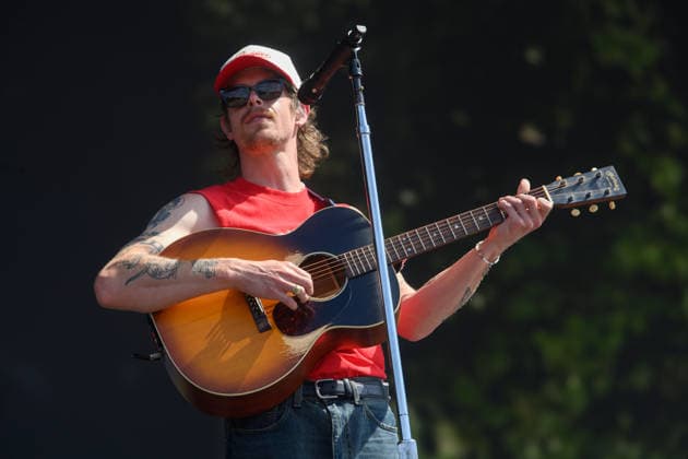 Entertainment Bilder des Tages Caamp Perform at BST Hyde Park, London, UK - Sat 4 Jul 2026 Lead singer Taylor Meier of American folk band Caamp performs on the Great Oak Stage at BST Hyde Park Festival in Hyde Park in London, England, UK on Saturday 4 July 2026., Credit:Justin Ng Avalon UK, England, London, Hyde Park  Copyright: xJustinxNgx xAvalonx 1114406987