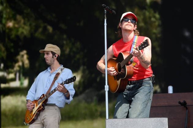 Caamp Perform at BST Hyde Park, London, UK - Sat 4 Jul 2026 Guitarist Evan Westfall and lead singer Taylor Meier of American folk band Caamp performs on the Great Oak Stage at BST Hyde Park Festival in Hyde Park in London, England, UK on Saturday 4 July 2026., Credit:Justin Ng Avalon UK, England, London, Hyde Park  Copyright: xJustinxNgx xAvalonx 1114406963