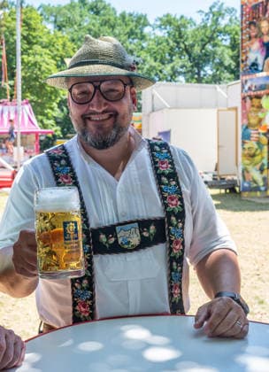 Muenchen, 68. Magdalenenfest im Koeniglichen Hirschgarten,. Wirt von der Gaststaette Hirschgarten, Thomas Fesenmair *** Munich, 68th Magdalene Festival at the Royal Hirschgarten, Thomas Fesenmair, owner of the Hirschgarten restaurant