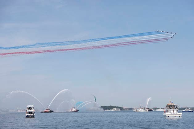 The French precision aerobatics team Patrouille de France performs a flyover as part of Sail4th 250, a celebration for America s 250th anniversary, in New York City on Saturday, July 4, 2026. The event includes over 100 tall ships and navy vessels from more than 30 nations.  NYP20260704216 JOHNxANGELILLO