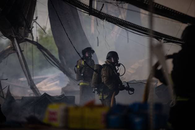 Russian airstrike on a supermarket in Kramatorsk KRAMATORSK, UKRAINE JULY 4, 2026: A supermarket is heavily damaged following a Russian airstrike in Kramatorsk, Donetsk Oblast, Ukraine, on July 4, 2026. Local authorities and media reported that several people were injured in the attack as emergency services responded to the scene. Kramatorsk Donetsk Ukraine Copyright: x xFranciscoxRichartxBarbeirax xJNAxPressx