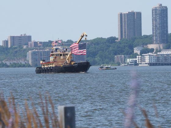 July 4, 2026, New York City, New York, USA: The International Parade of Sail sails up the Hudson River on 04 July 2026 in New York City. Billed as the largest maritime gathering in U.S. history, hundreds of ships and boats are participating in the days-long event to celebrate the nation s 250th anniversary. New York City USA  - ZUMAr334 20260704_znp_r334_027 Copyright: xDebraxL.xRothenbergx